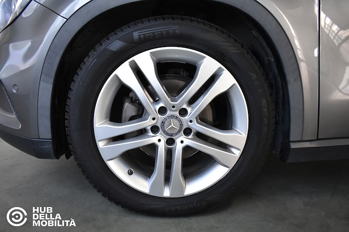 MERCEDES-BENZ GLA 200 CDI Automatic Sport